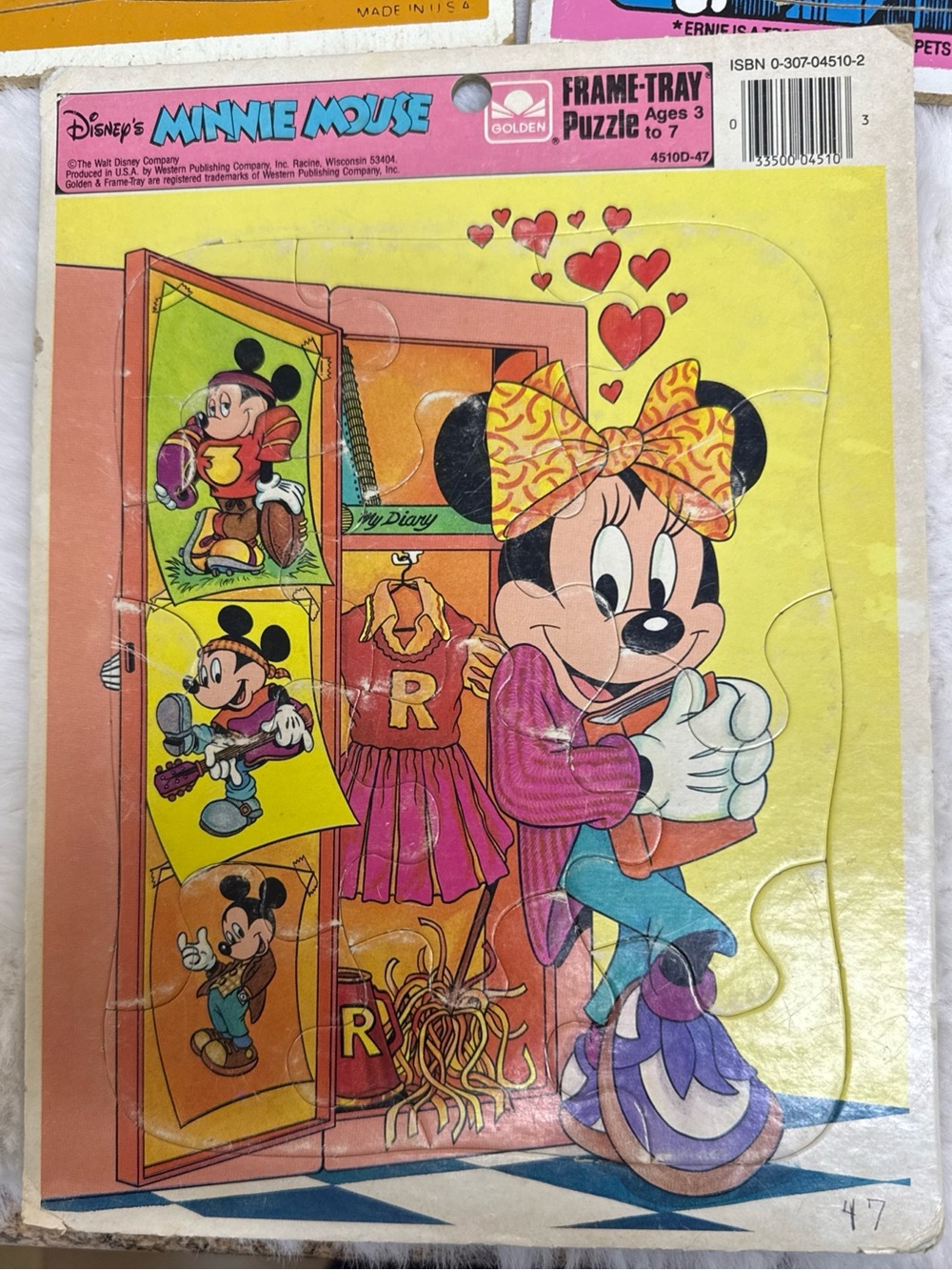 Walt Disney Co., 1970's Frame Tray Puzzle, Micky And Minnie Mouse HS Sweethearts